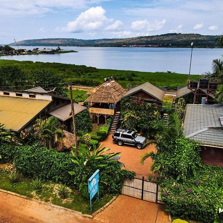 Homeonthenile Jinja Exterior photo