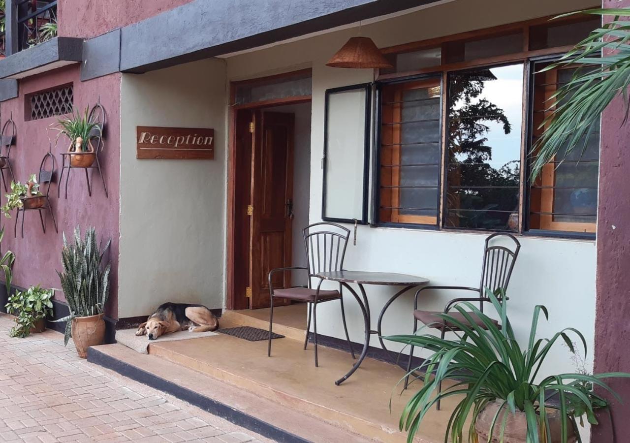 Homeonthenile Jinja Exterior photo